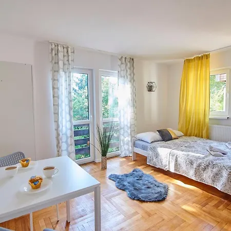 Regem Plonska Апартаменты Варшава