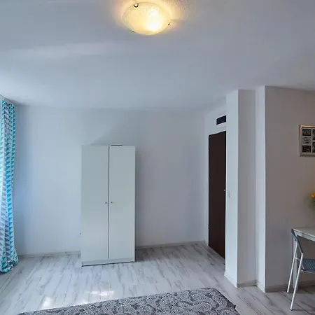 Regem Plonska * 바르샤바